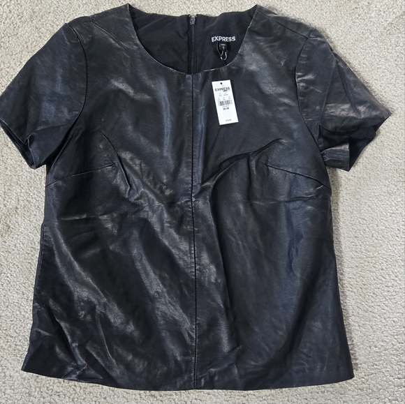 NWT Express Faux Leather Top Size Medium - Picture 2 of 11